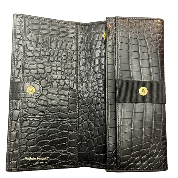 SALVATORE FERRAGAMO PURSE VARA EMBOSSING LEATHER BLACK WOMEN - Picture 2 of 12